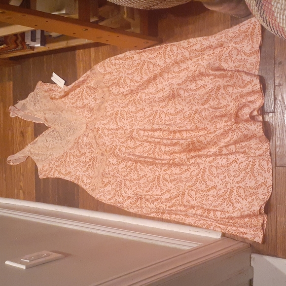 ANTHROPLOGIE LOUNGE NIGHT GOWN